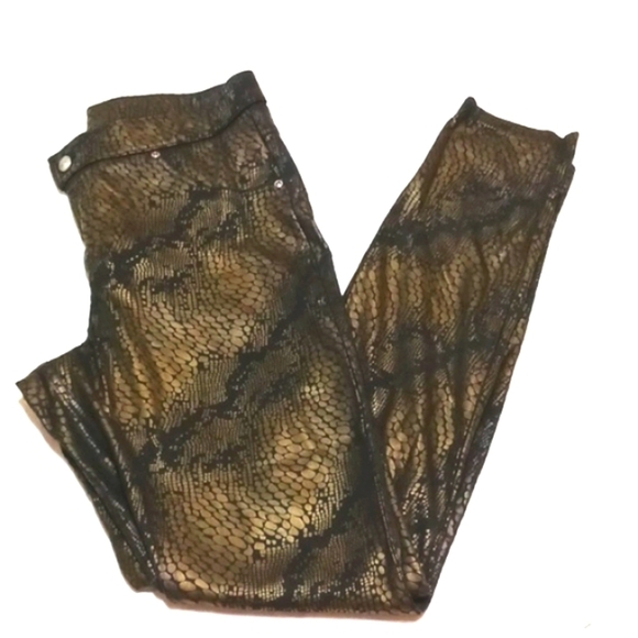 NWOT Snakeskin Leggings by HUE - Picture 1 of 6